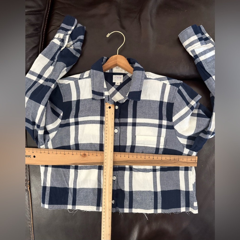 J. Crew Plaid Cropped Button Down Top Medium - Picture 4 of 4